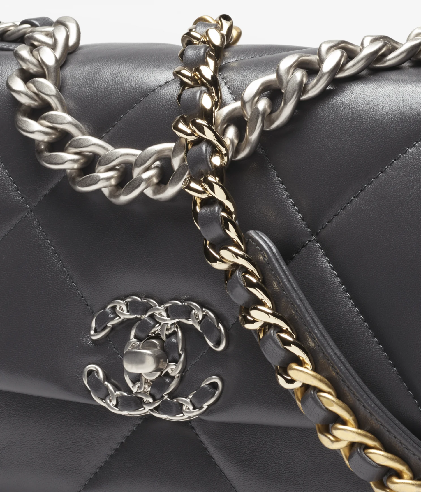CHANEL 19 HANDBAG